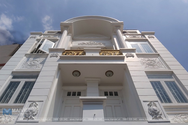 Mẫu thiết kế biệt thự phố phong cách cổ điển tại Hóc Môn